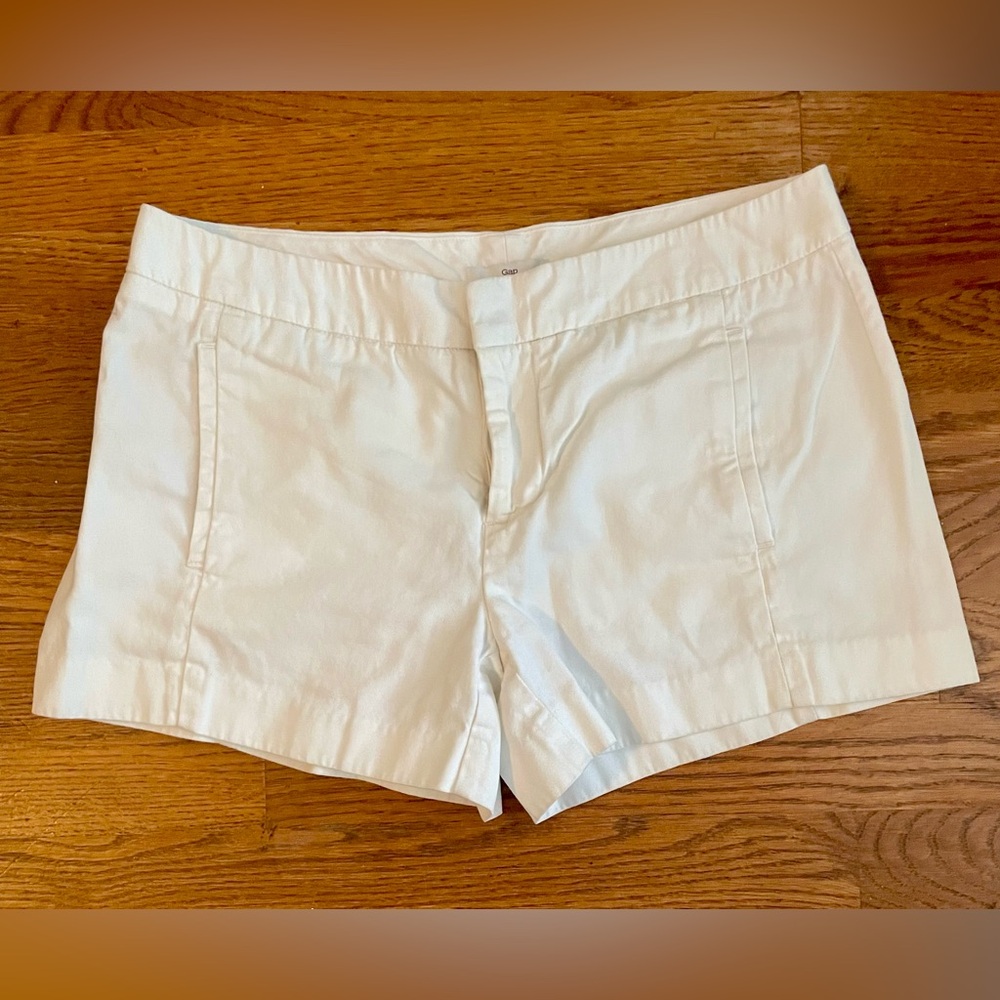 Gap shorts